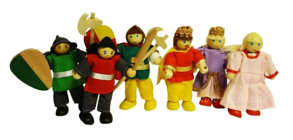 Estia Holzspiel Design brand six wooden bending dolls set with a king, a queen, a princess, and some soldiers.