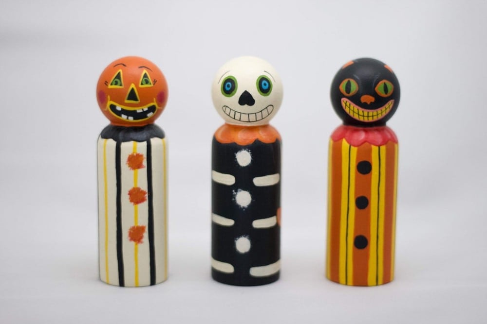 clairabells brand wooden vintage style pumpkin head clown halloween peg dolls